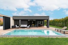 Villa in Sainte-Croix-en-Plaine - La Sublime villa avec piscine